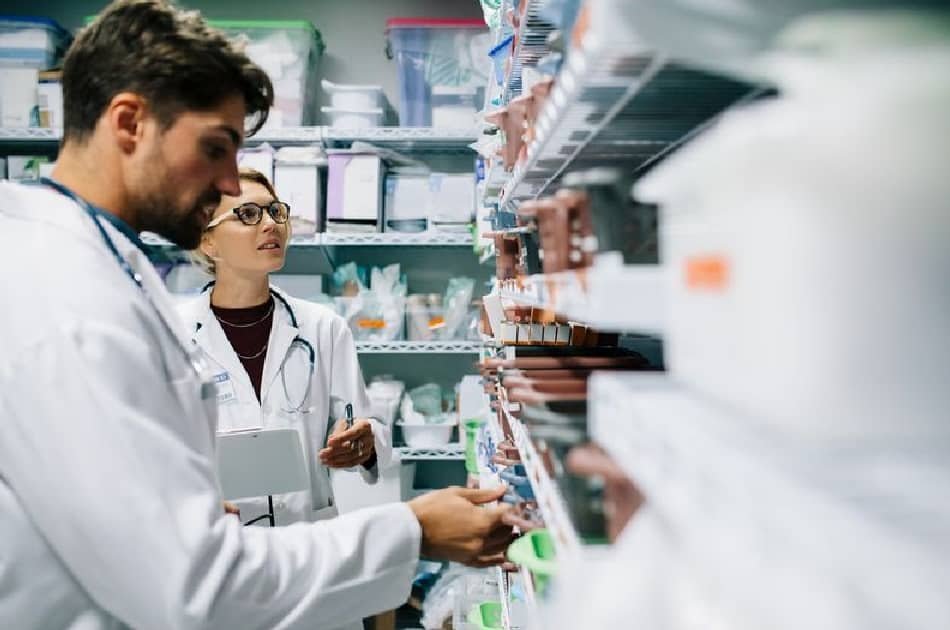 هجرة الصيادلة الى كندا